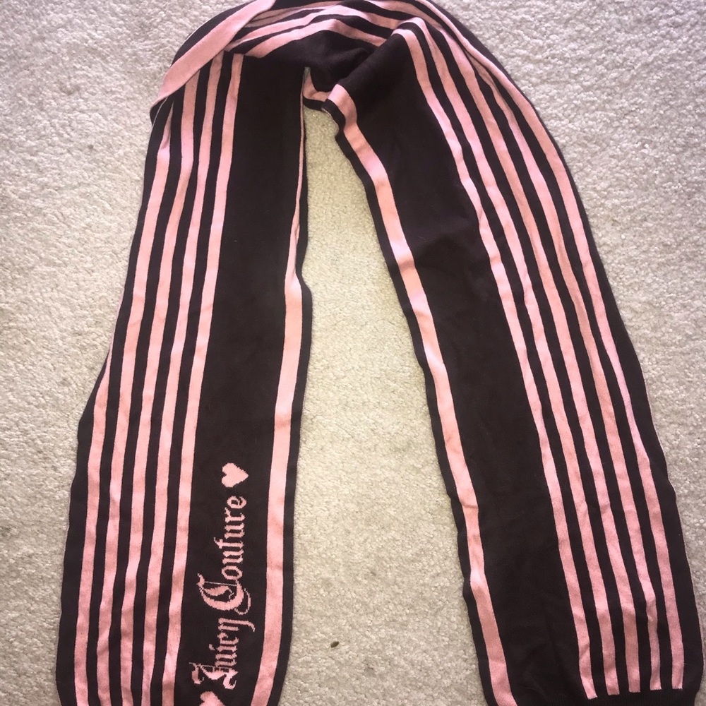 Juicy Couture scarf